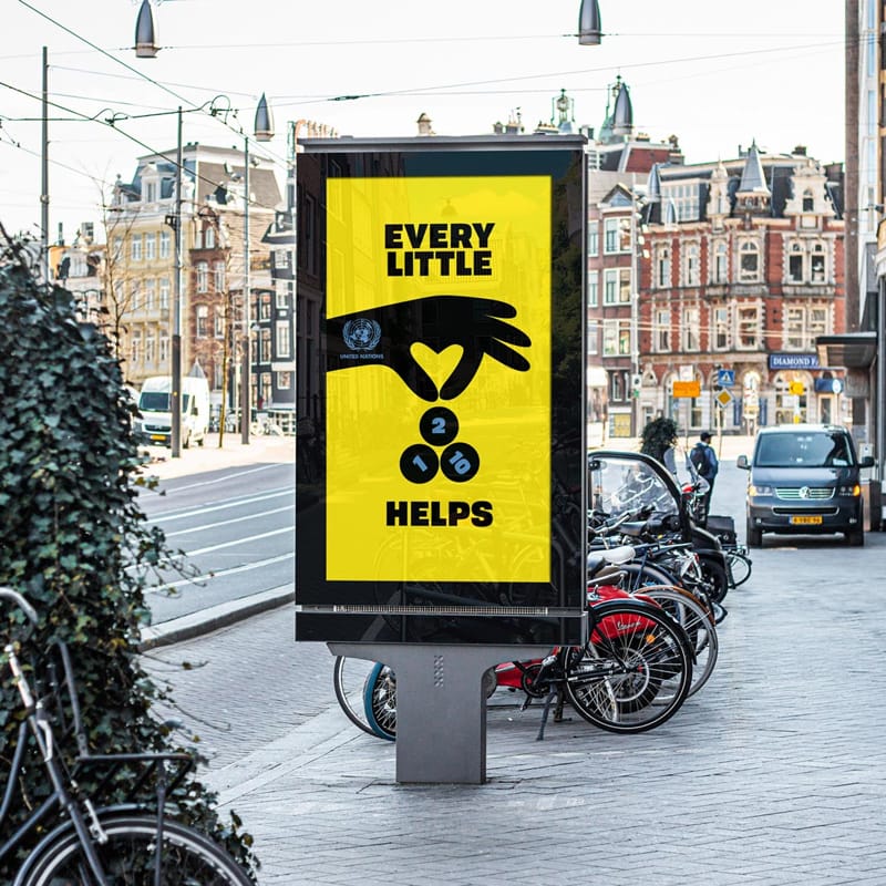 Free Road City Light MUPI Mockup PSD