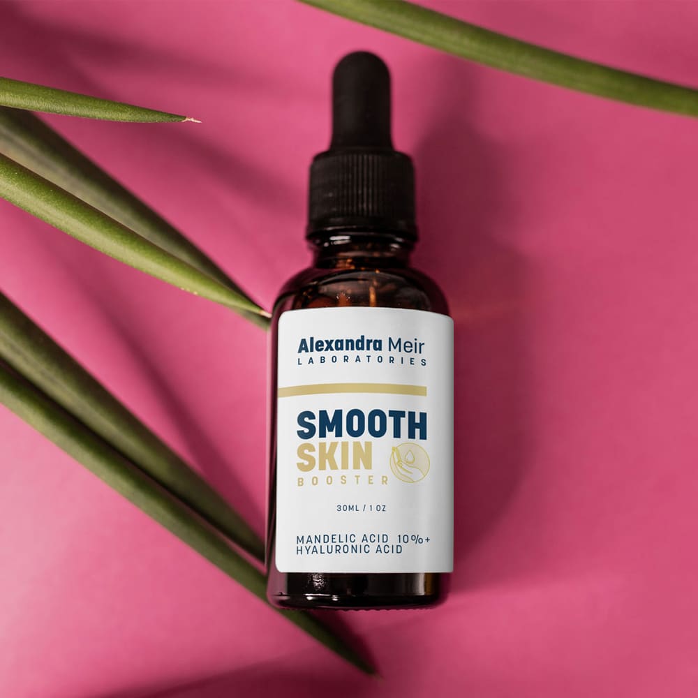 Free Smooth Skin Dropper Bottle Mockup PSD