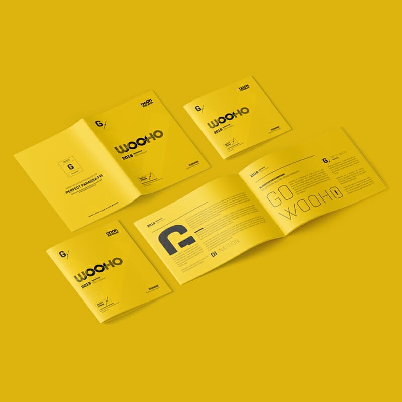 Free Magazine / Brochure Mockup