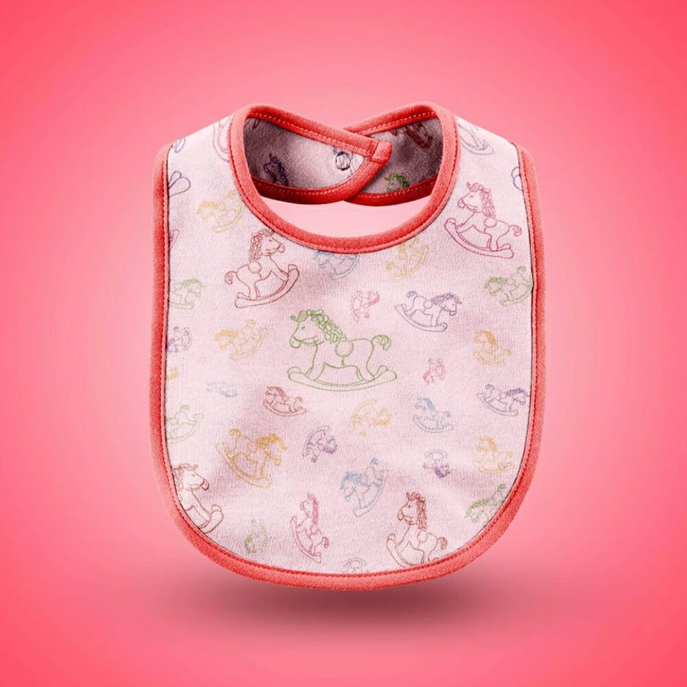 Free Bib Mockup PSD Template