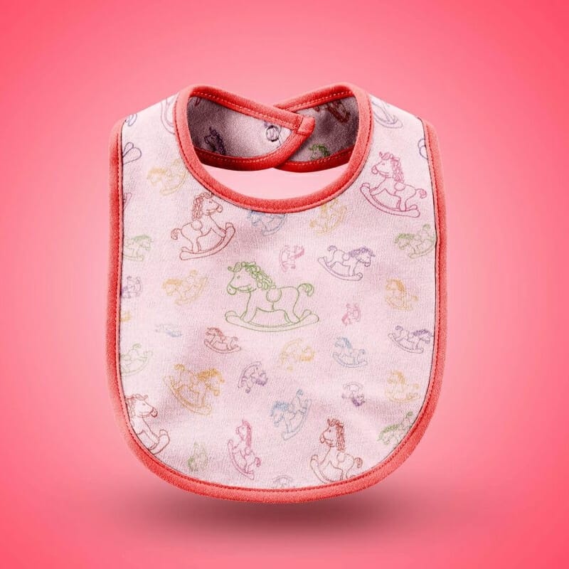 Free Bib Mockup PSD Template