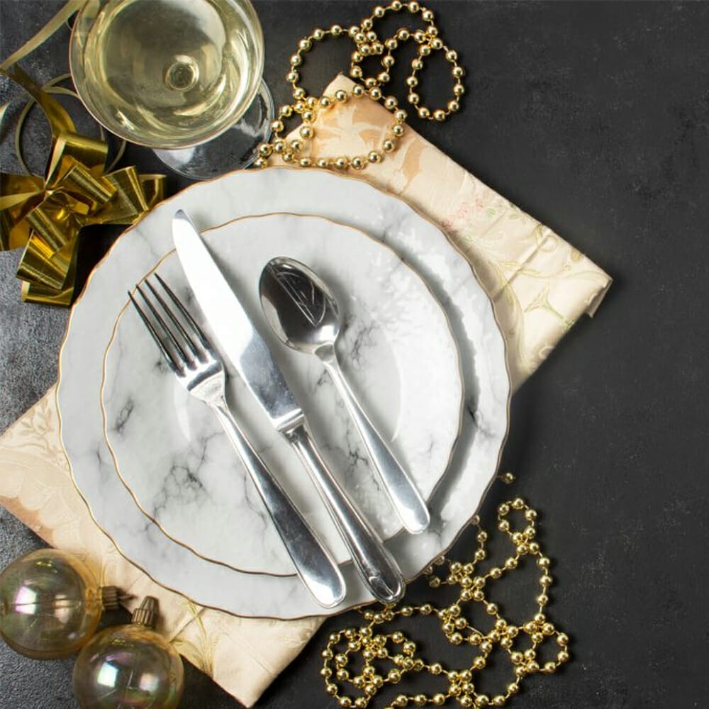 Free Dinner Set Mockup PSD Template