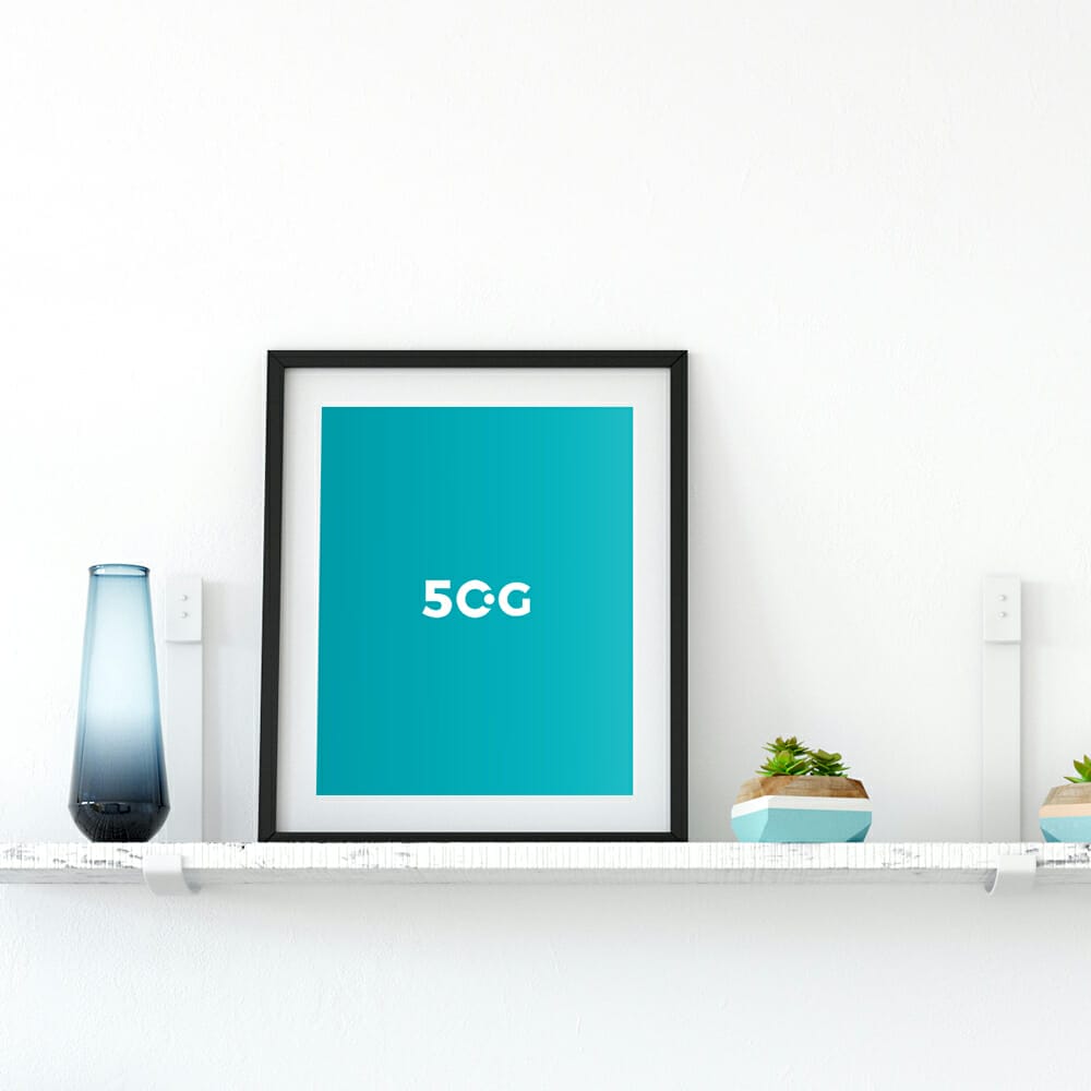 Free Interior Showcase Poster Frame Mockup PSD