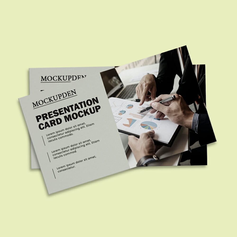 Free Presentation Card Mockup PSD Template