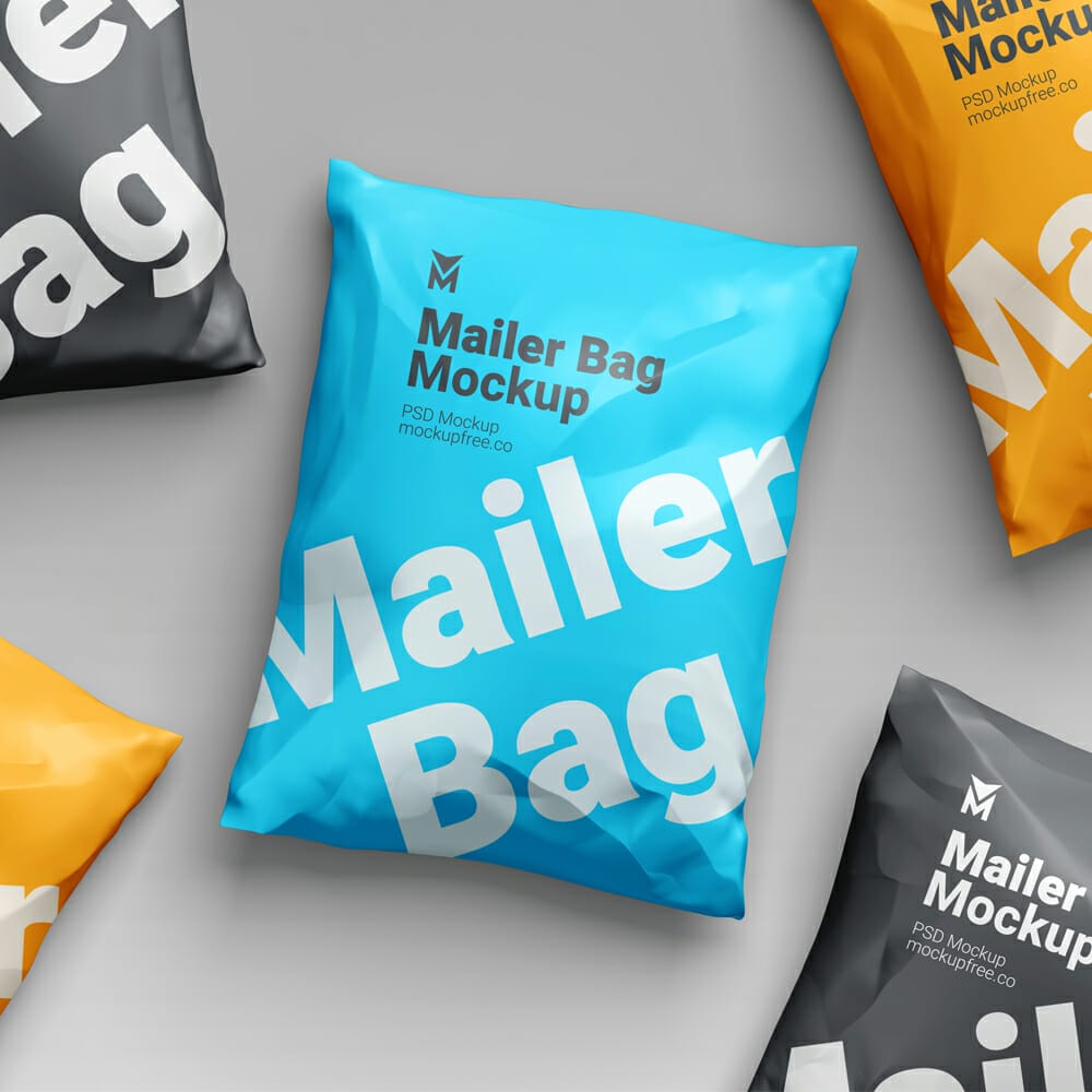 Free Mailer Bag Mockup