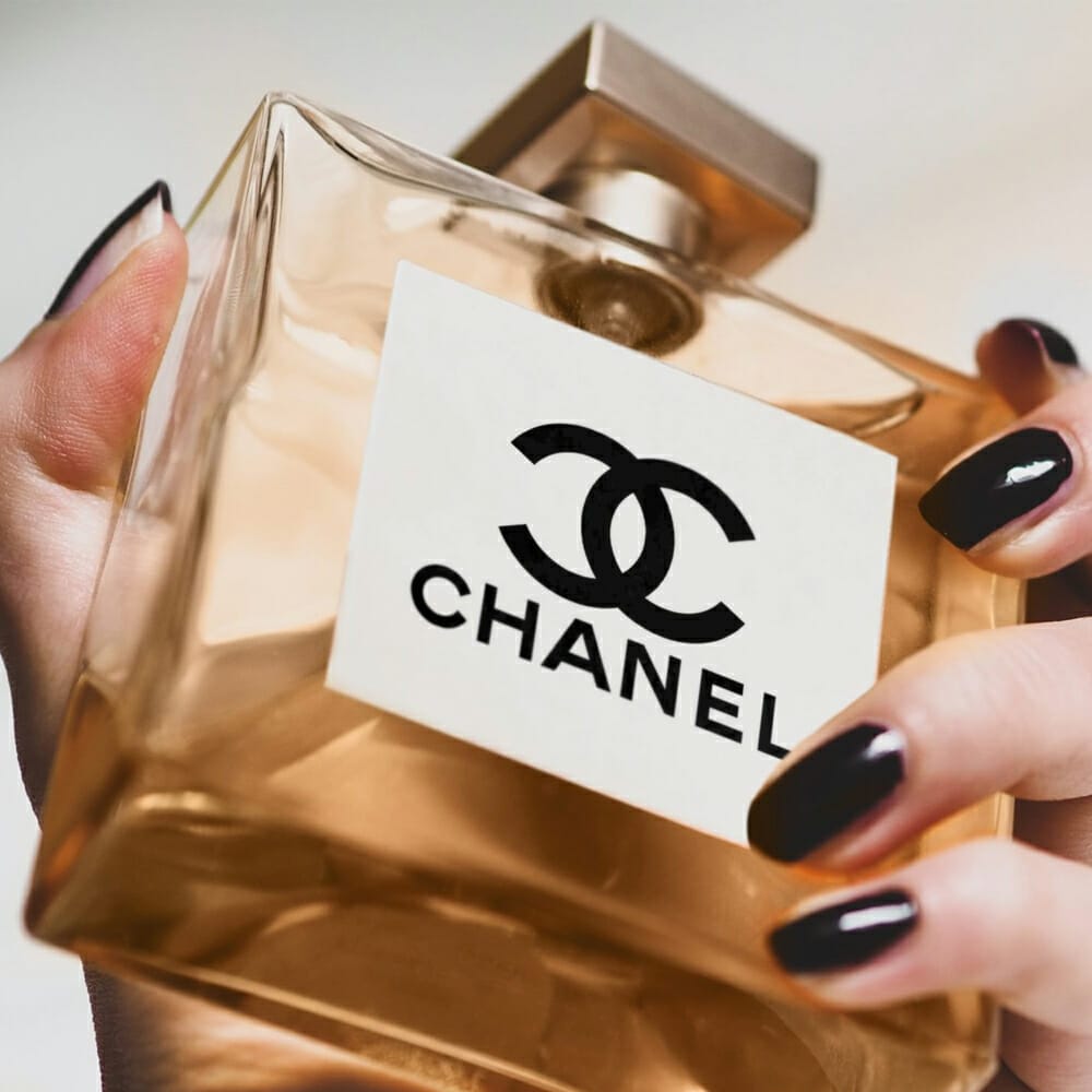 Free Perfume Bottle Mockup