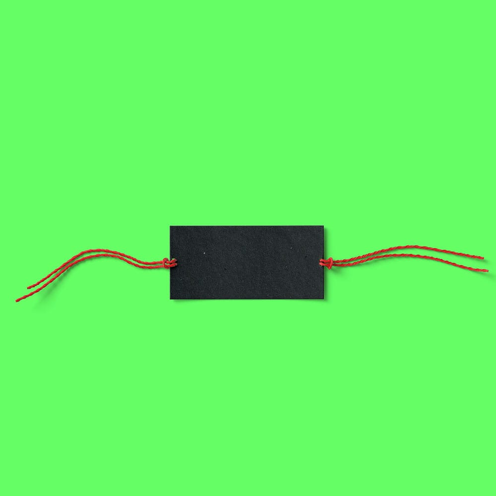 Free Black Tag With Rope Mockup