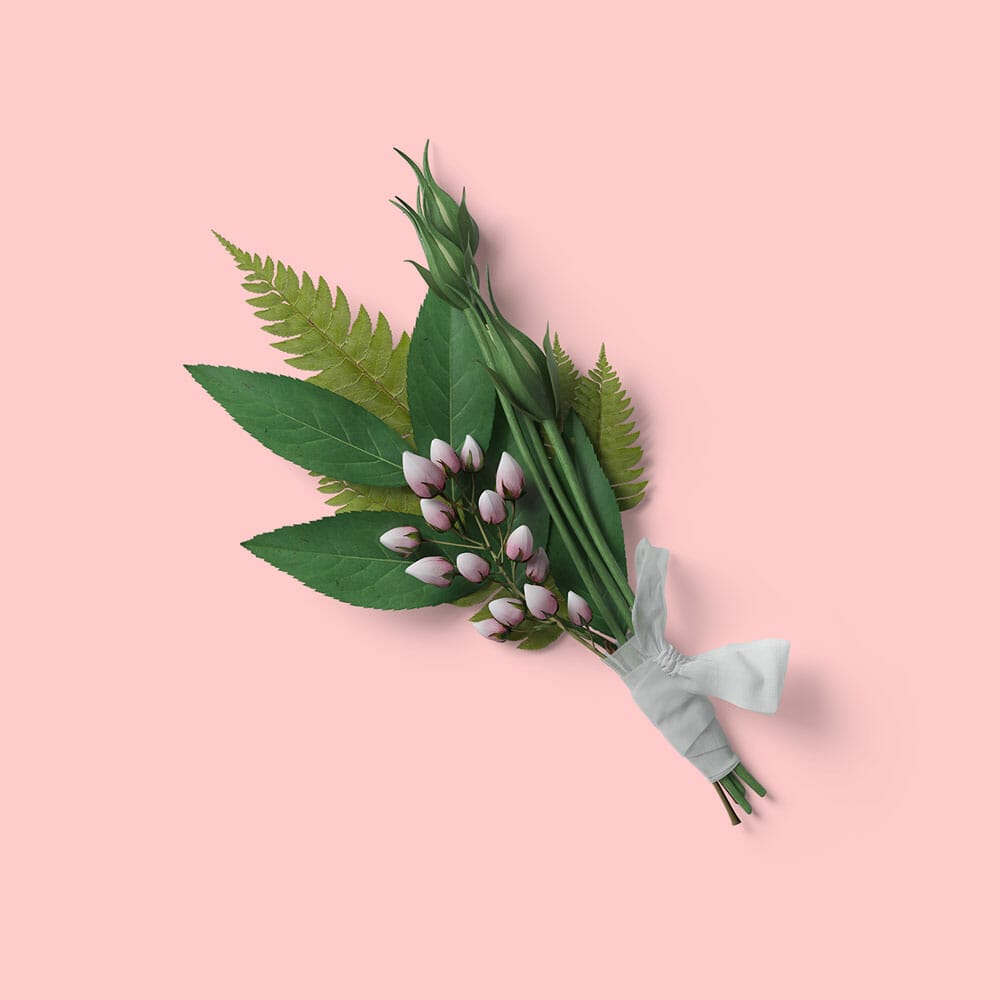 Free Top View Bouquet Of Roses Mockup PSD