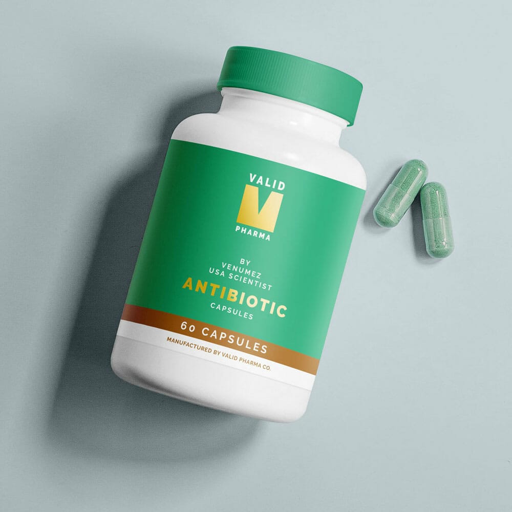 Free Capsule Medicine Bottle Mockup PSD