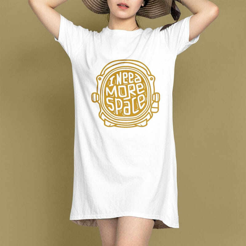 Free Female Long Dress Mockup PSD