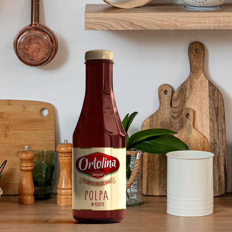 Free Ketchup Bottle Mockup PSD Template