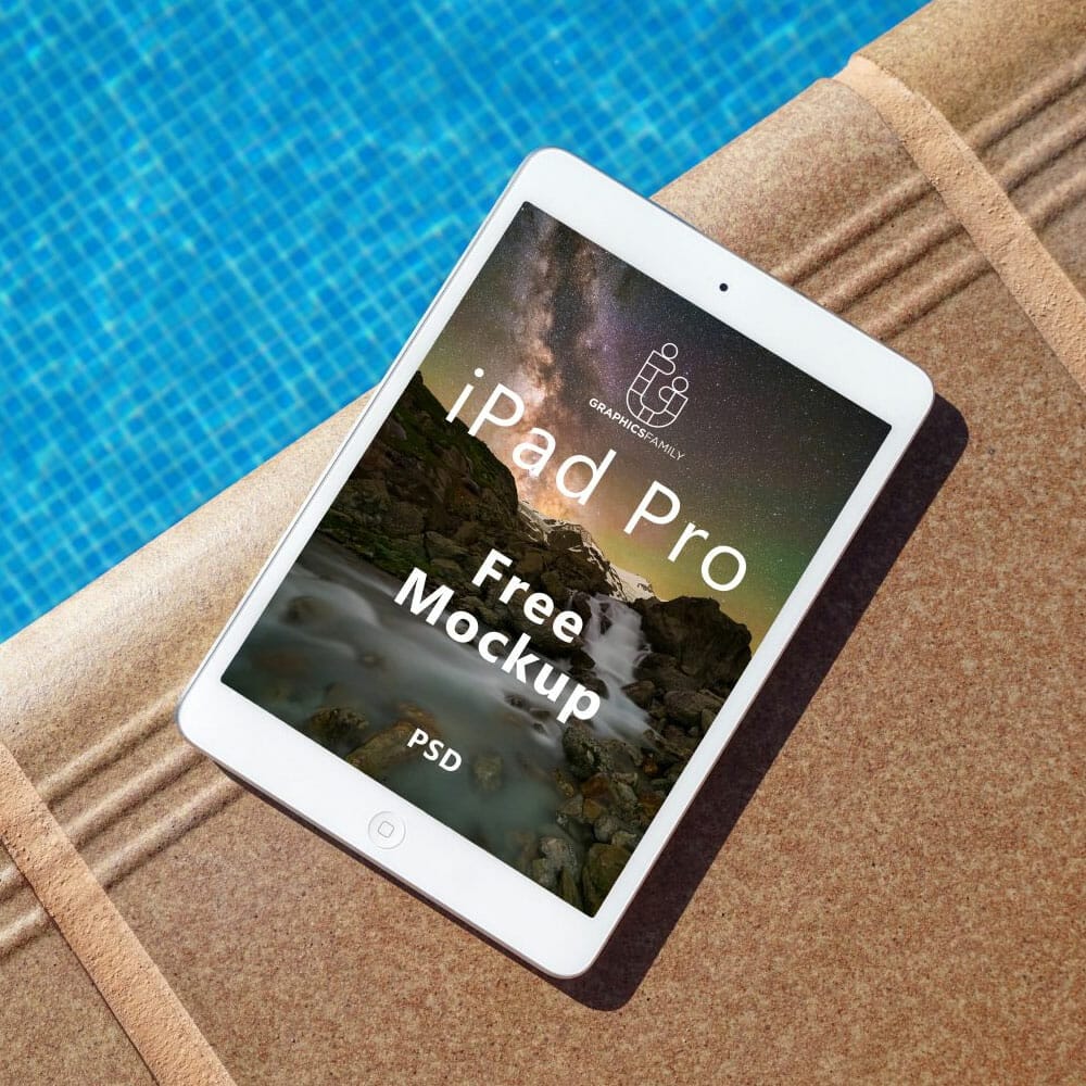 Free iPad Pro Screen Design Mockup PSD Template
