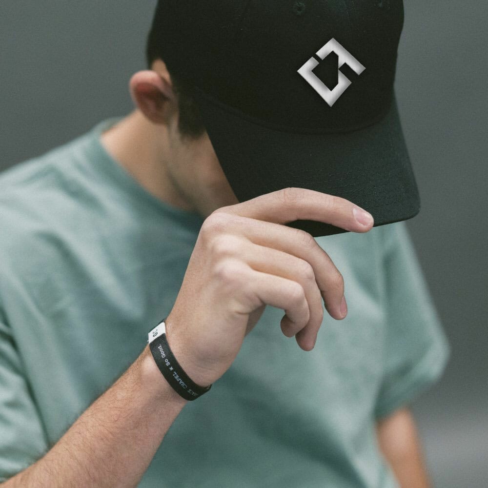 Free Black Cap Logo Mockup PSD