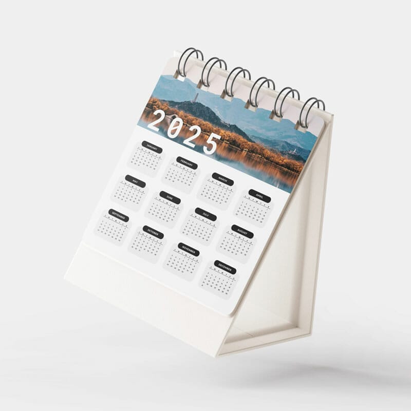 Free Desk Calendar Mockup PSD