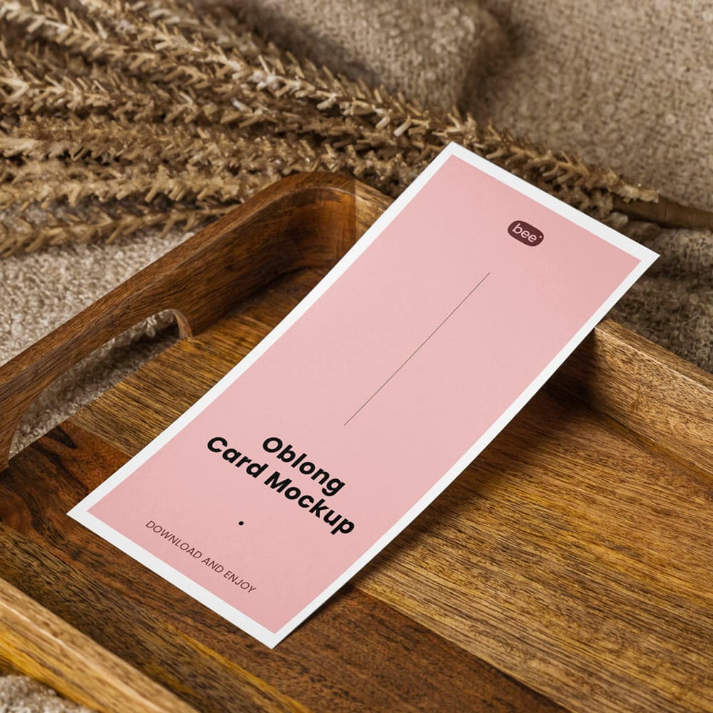 Free Vertical Card On Wooden Plate Mockup PSD