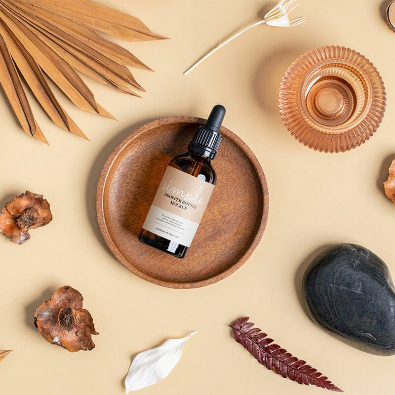 Free Essential Oil Dropper Bottle Mockup PSD