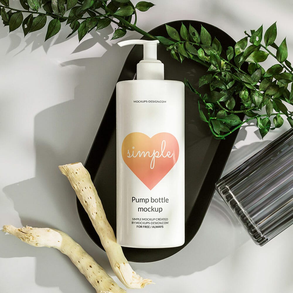 Free White Pump Bottle On Clean Background Mockup PSD