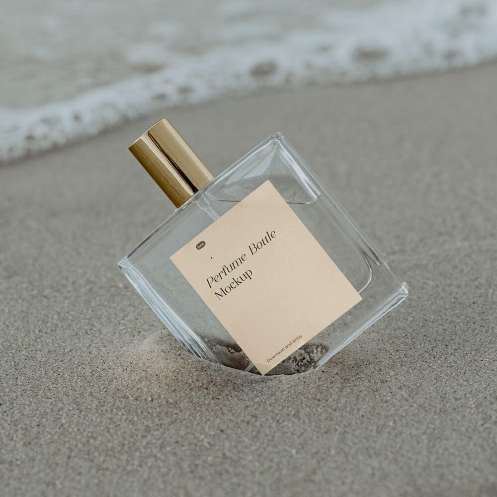 Free Transparent Bottle With Label Mockup PSD