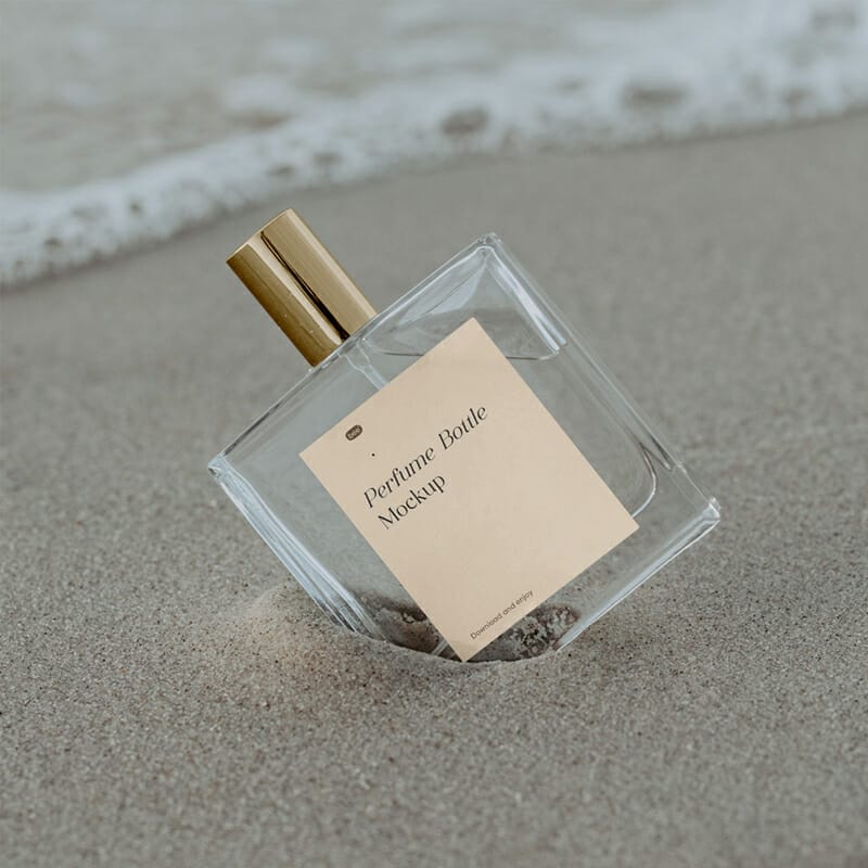 Free Transparent Bottle With Label Mockup PSD