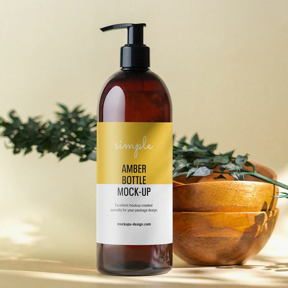 Free Amber Pump Bottle On Natural Background Mockup PSD