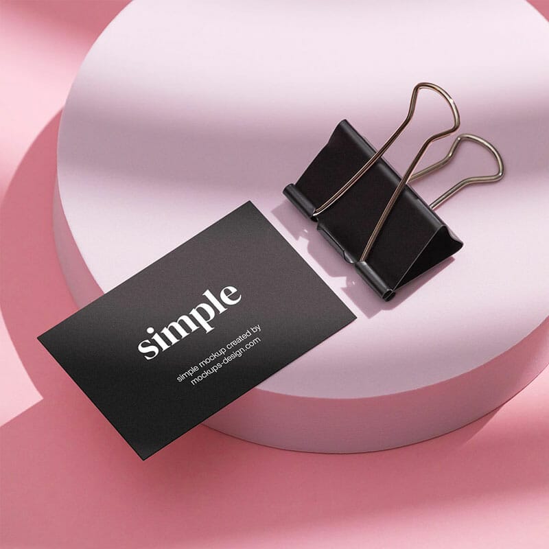 Free Business Card With Paper Clip Mockup PSD