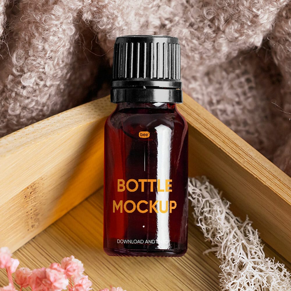 Free Small Pills Bottle Mockup PSD