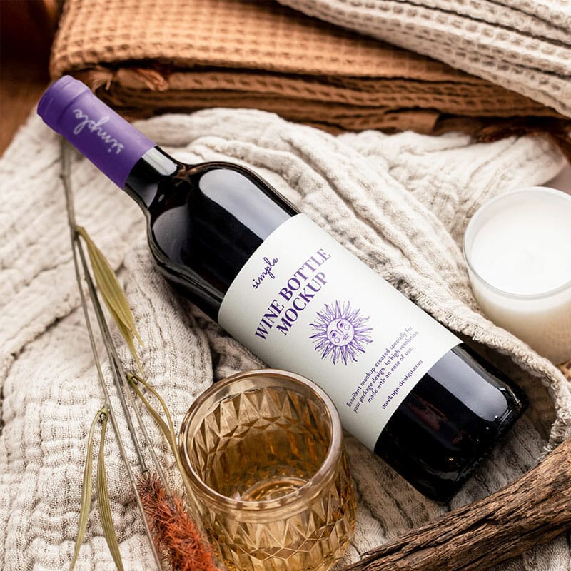 Free Elegant Wine Bottle Mockup PSD