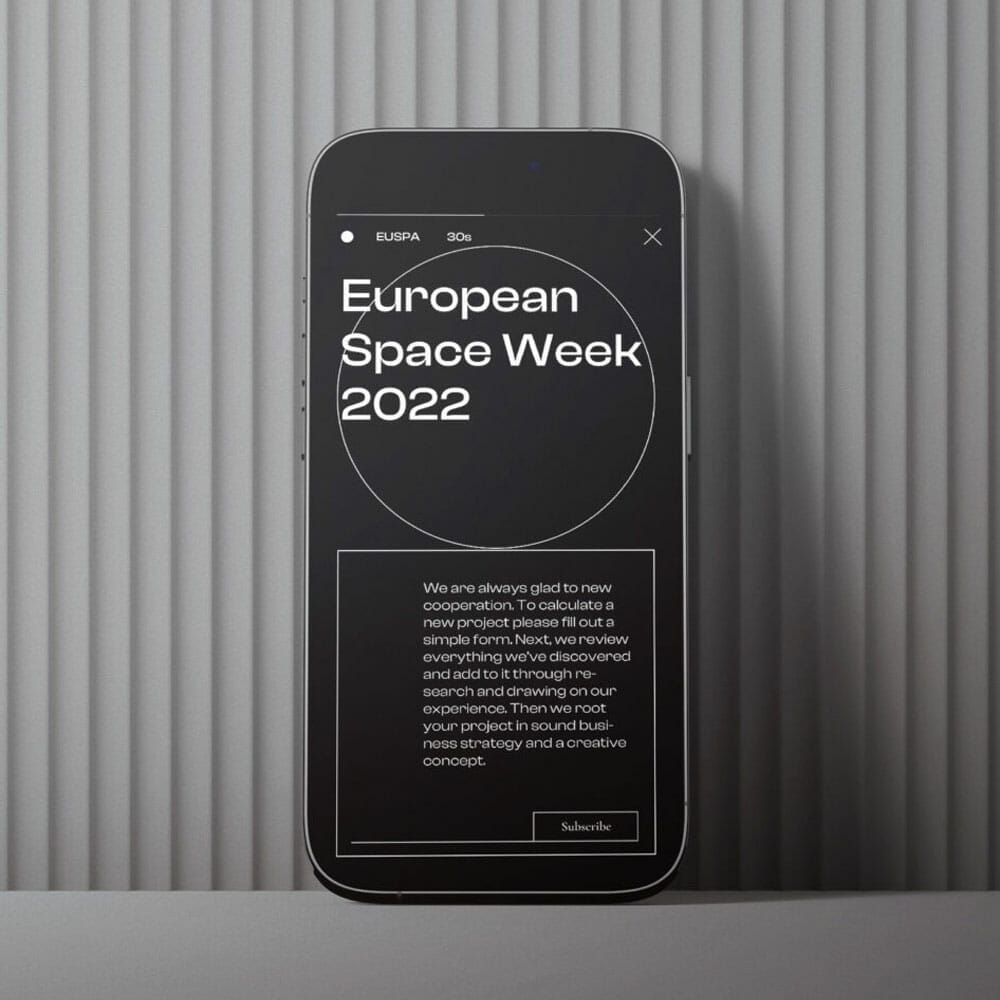 Free iPhone 14 Pro Mockup Against The Wall Front View PSD