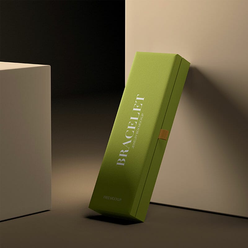 Free Bracelet Jewelry Box Mockup PSD