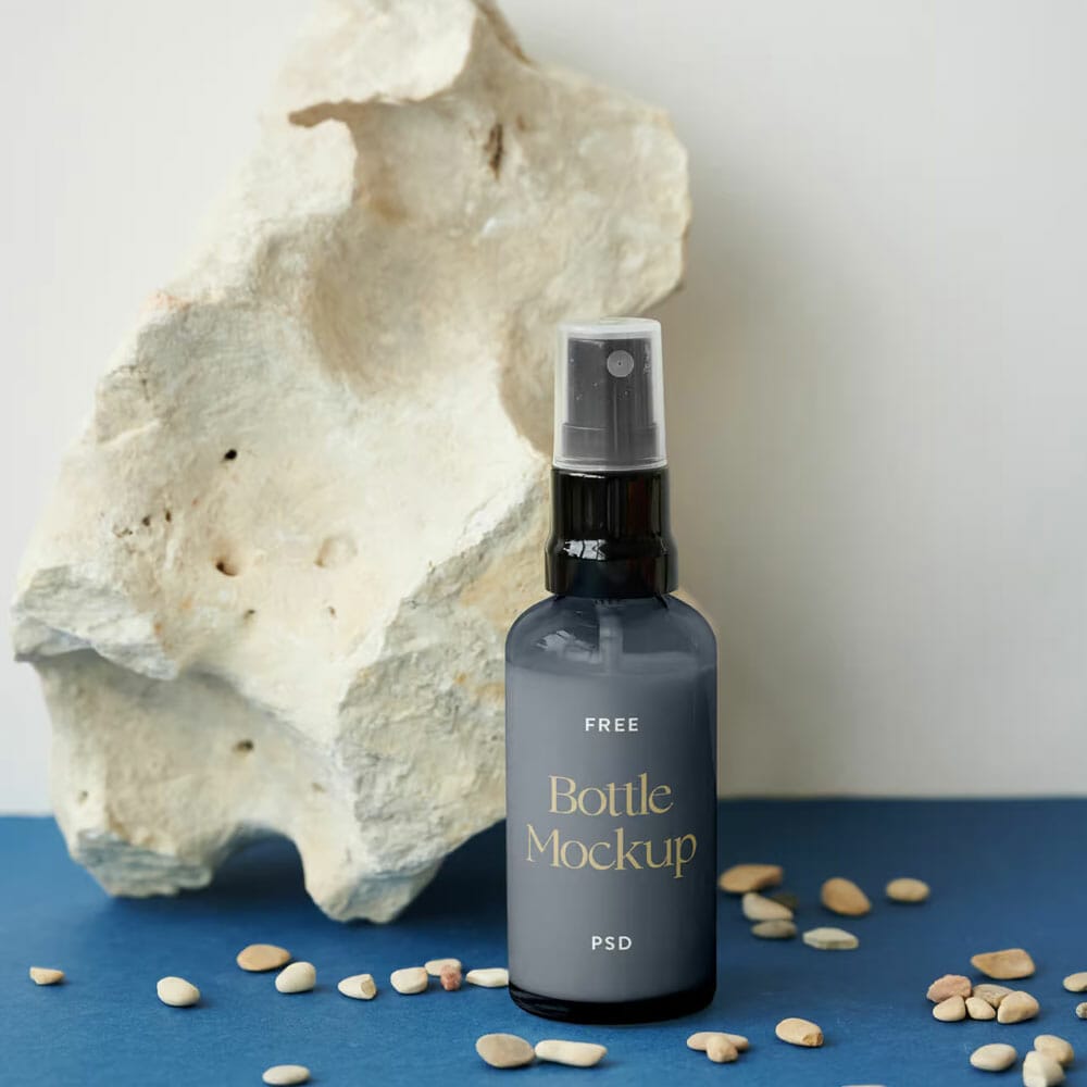 Free Mini Spray Bottle Mockup PSD
