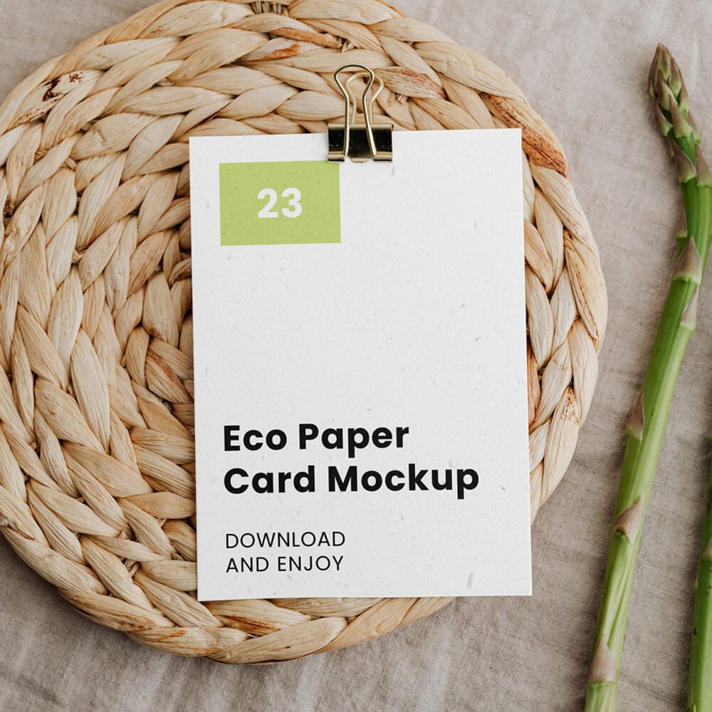 Free Paper Card With Clip Mockup PSD