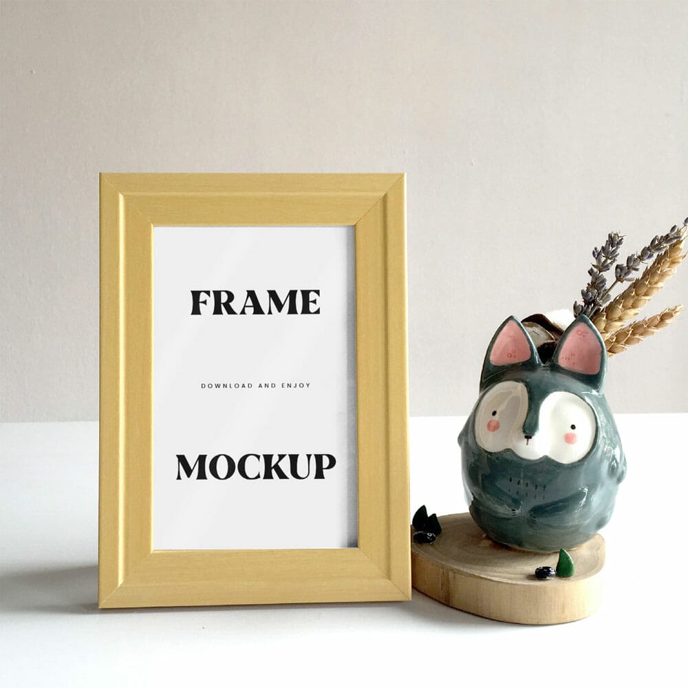 Free Small Frame With Figure Mockup PSD