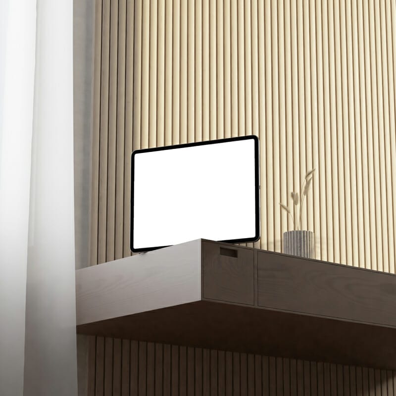 Lowe iPad Minimal Mockup