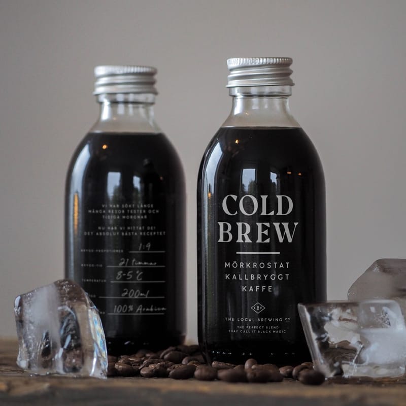 Free PSD  Cold brew coffee bottle mockup design