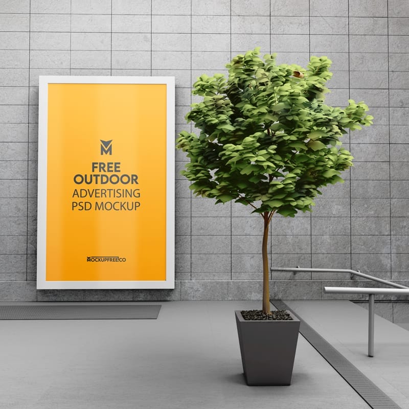 Free Realistic Outdoor Advertising Mockup Psd