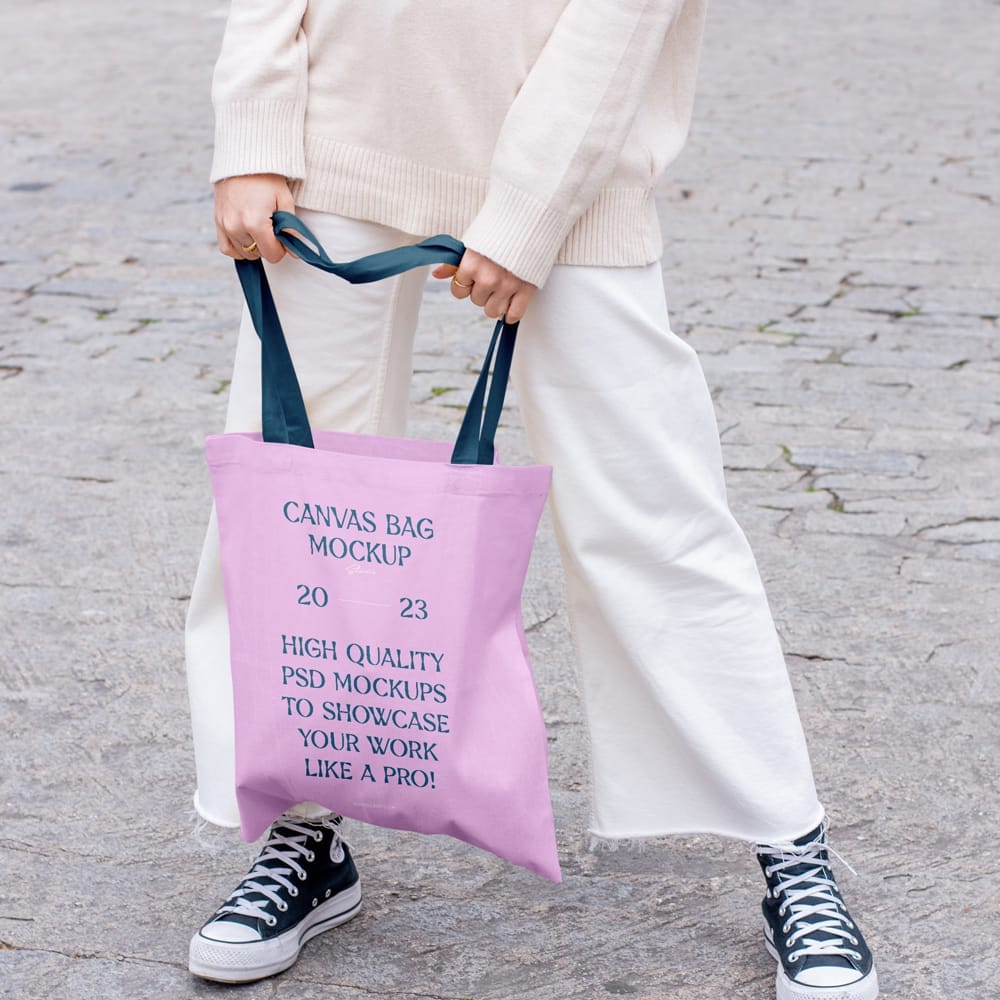 Free Fashion Canvas Bag Mockup PSD