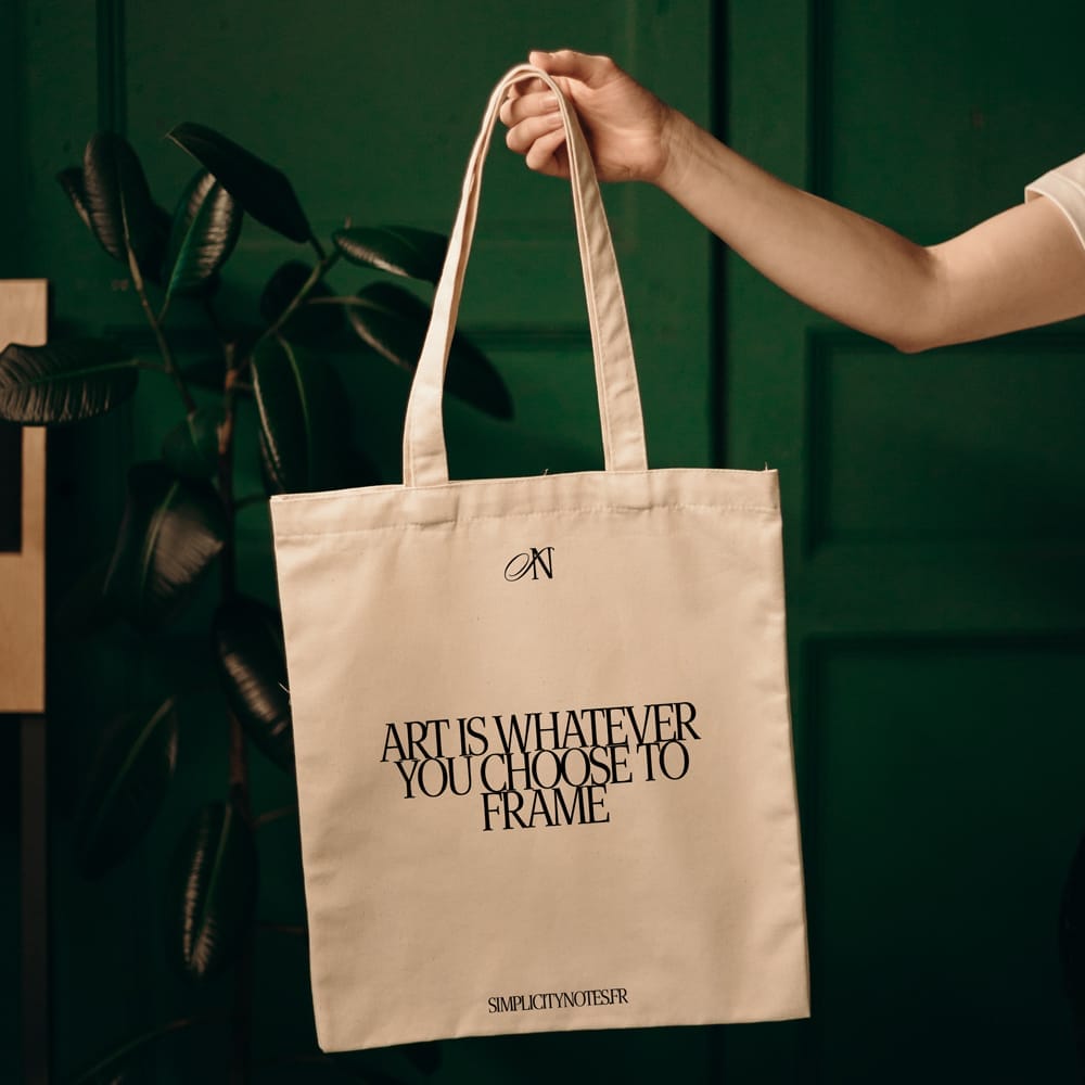 Free Realistic Tote Bag Mockup PSD