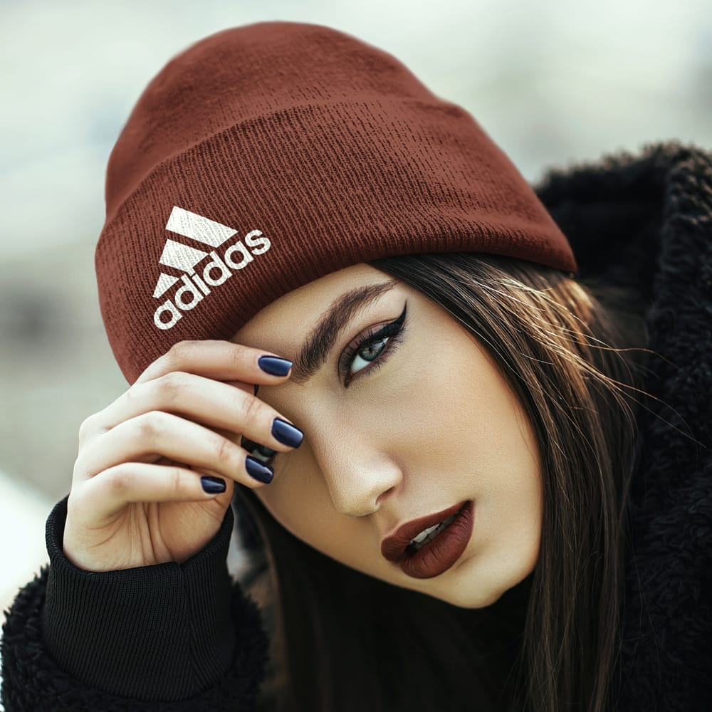 Free Woman’s Beanie Hat Mockup PSD