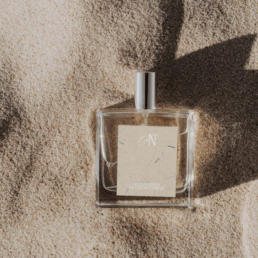 Free Fragrance Bottle Mockup PSD