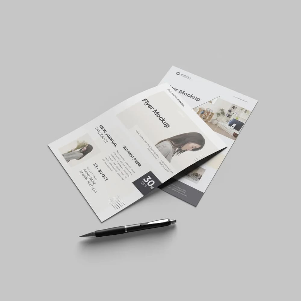 Free Perspective View Flyer Mockup PSD