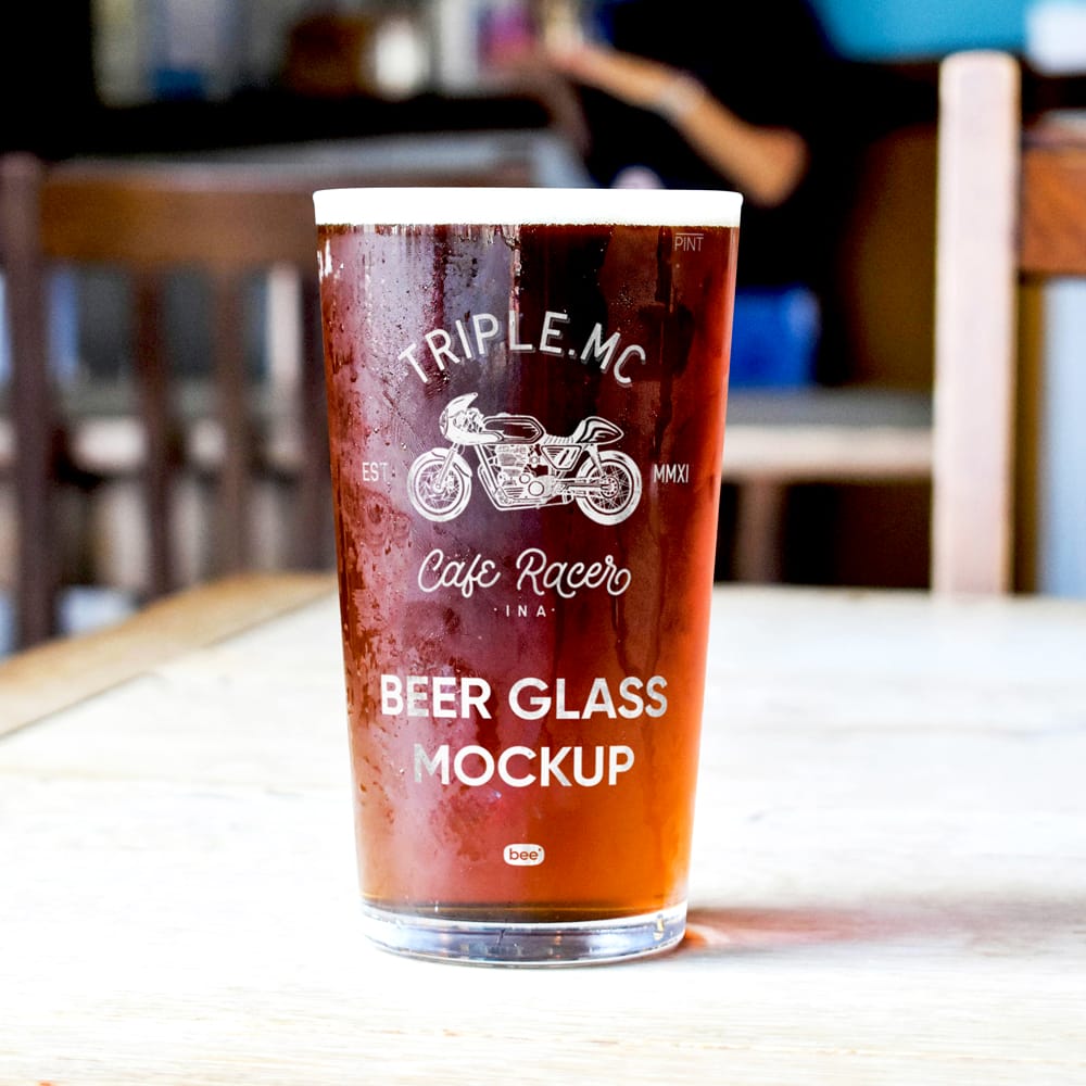 Free Pint of Beer Mockup PSD