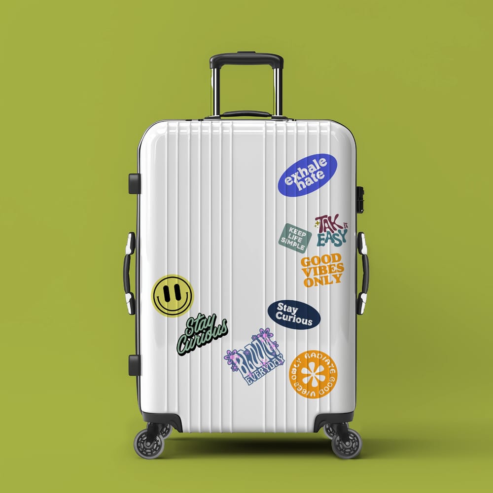 Free Travel Luggage Mockup PSD