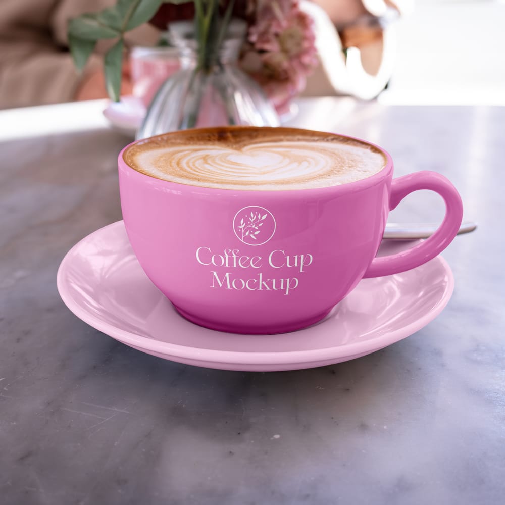 Free Wide Coffee Cup Mockup PSD