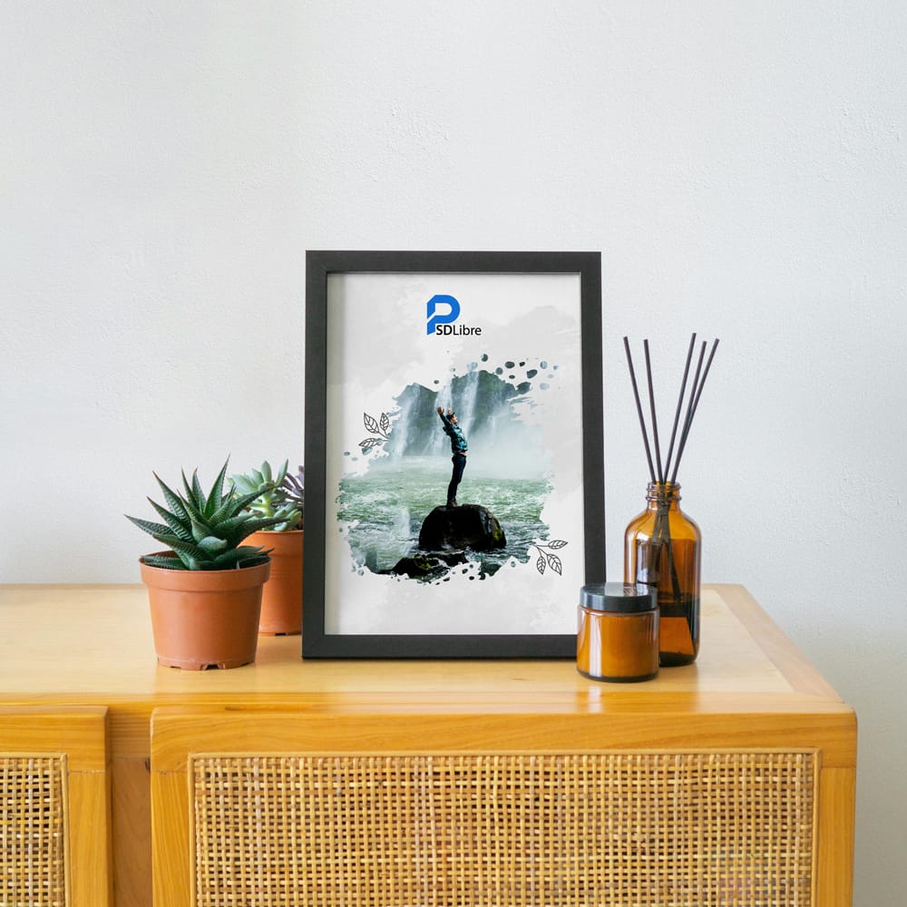 Free Photo and Art Display Frame Mockup PSD