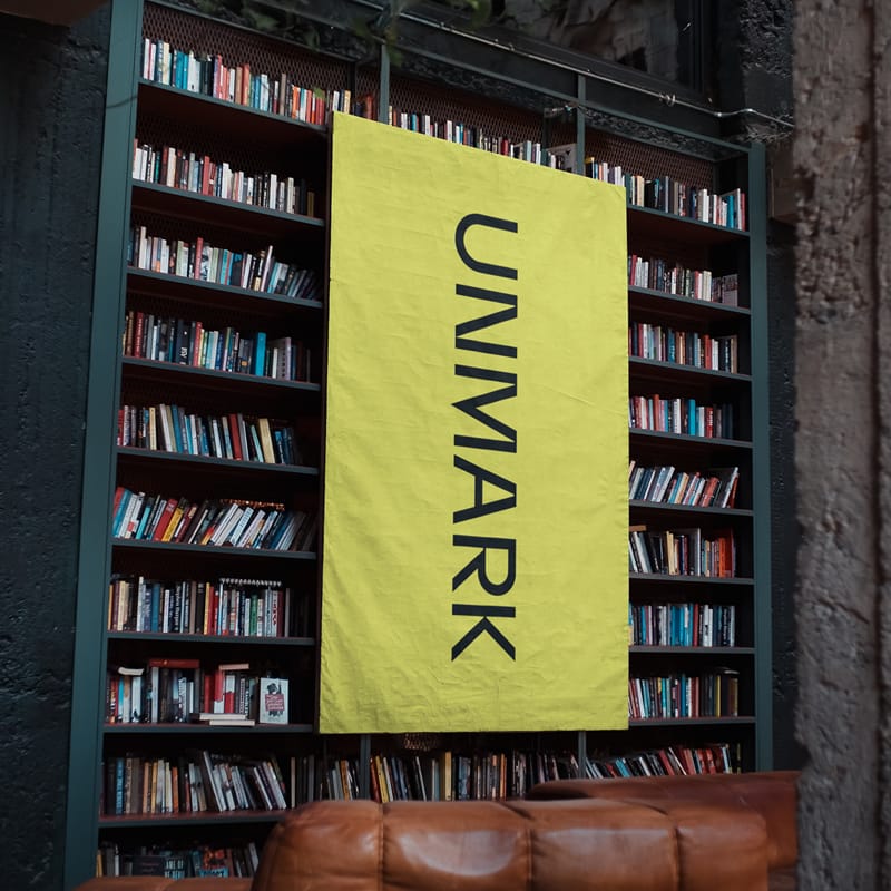 Banner on Bookshelf Mockup PSD