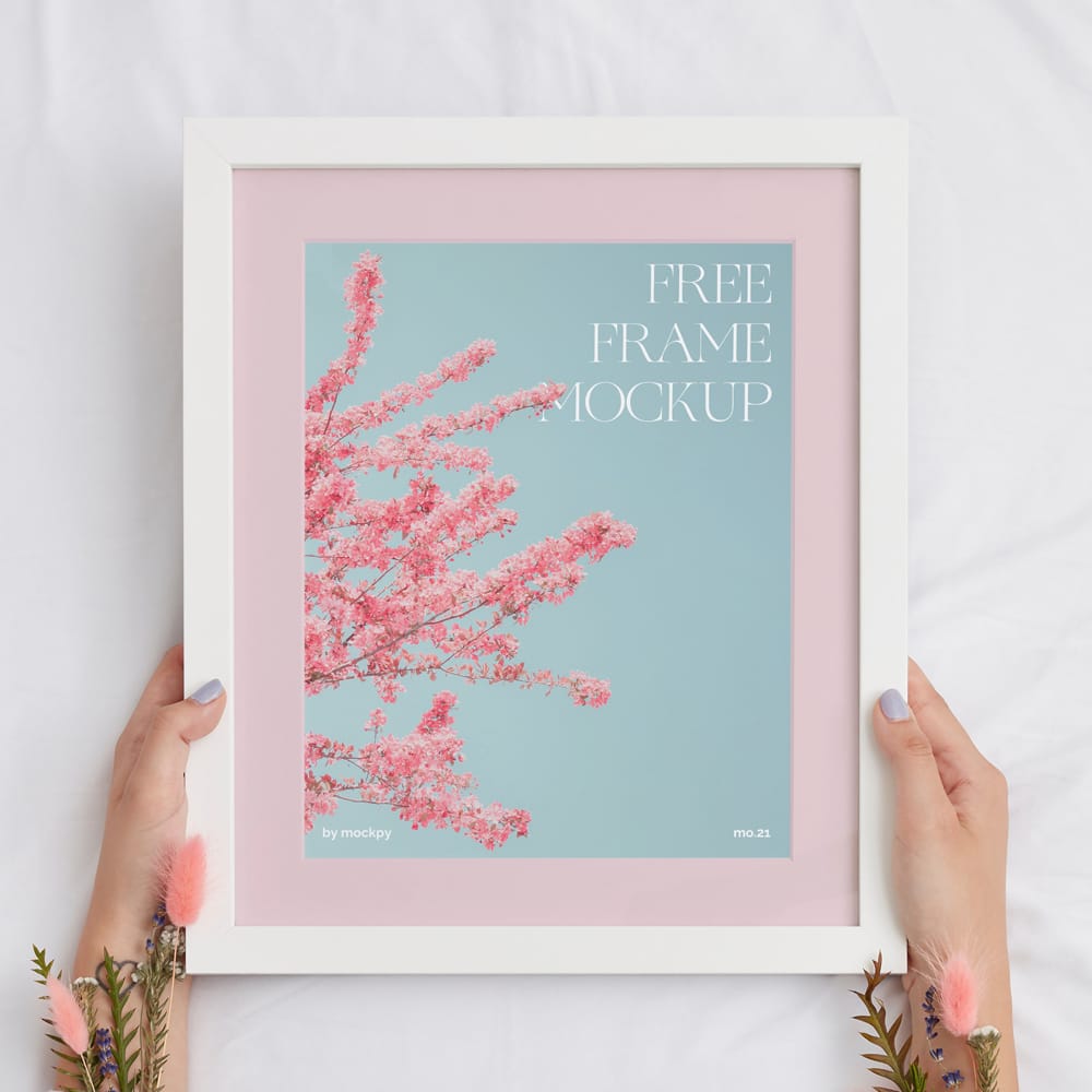 Free Handheld Frame Mockup PSD