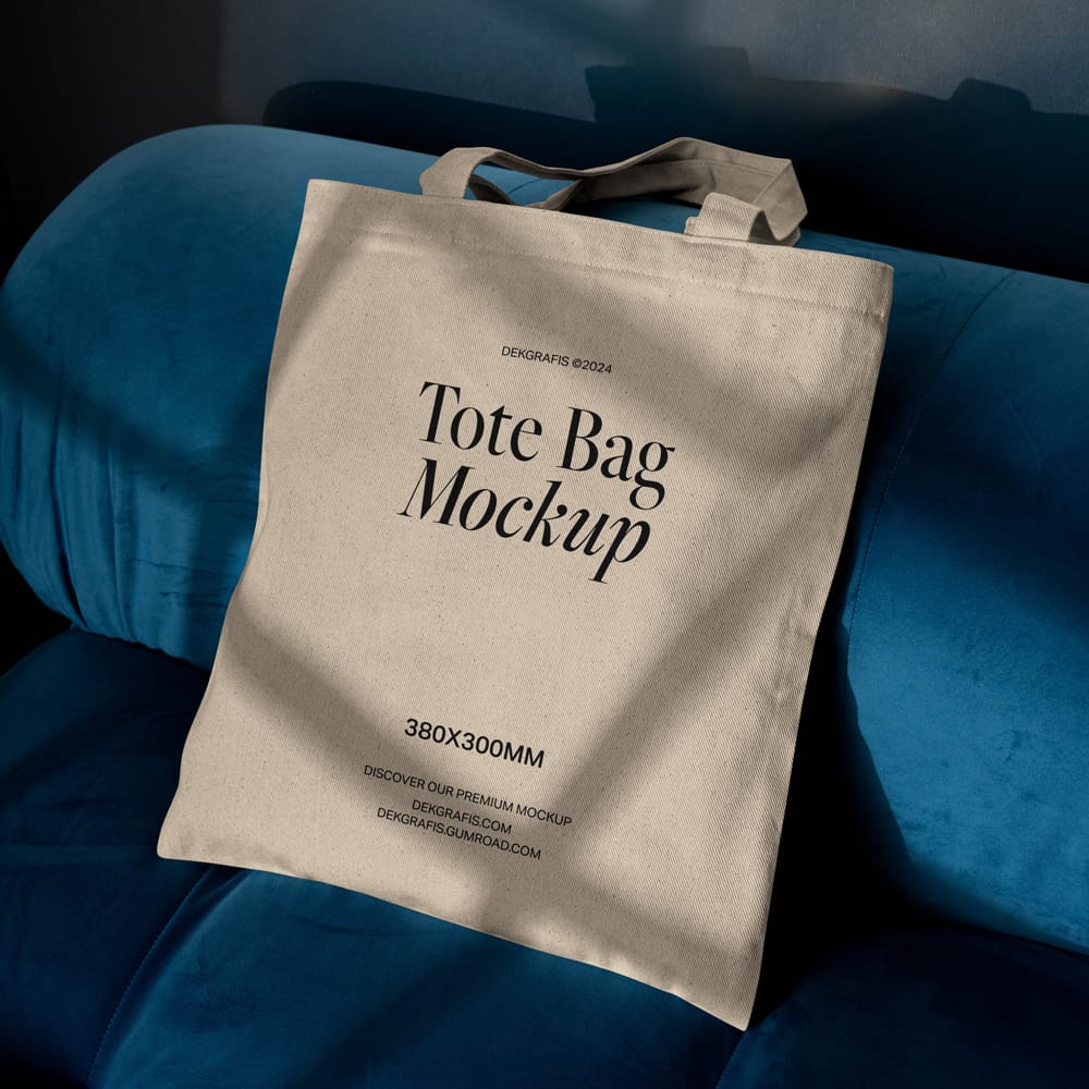 Free Realistic Tote Bag Mockups Template PSD