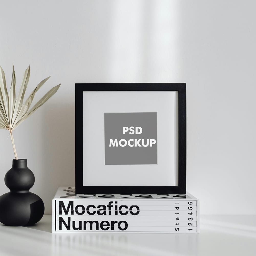 Free Wall Photo Frame Mockups PSD