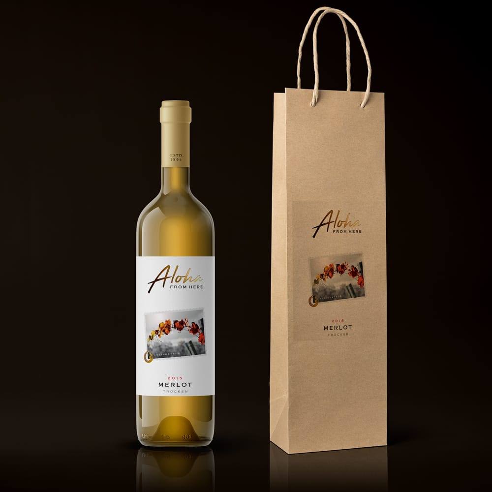 Free Wine Bottle Packaging Label Mockup PSD