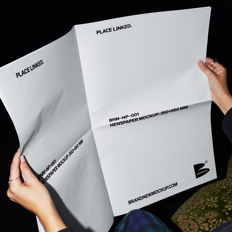 Realistic Newspaper Mockup PSD